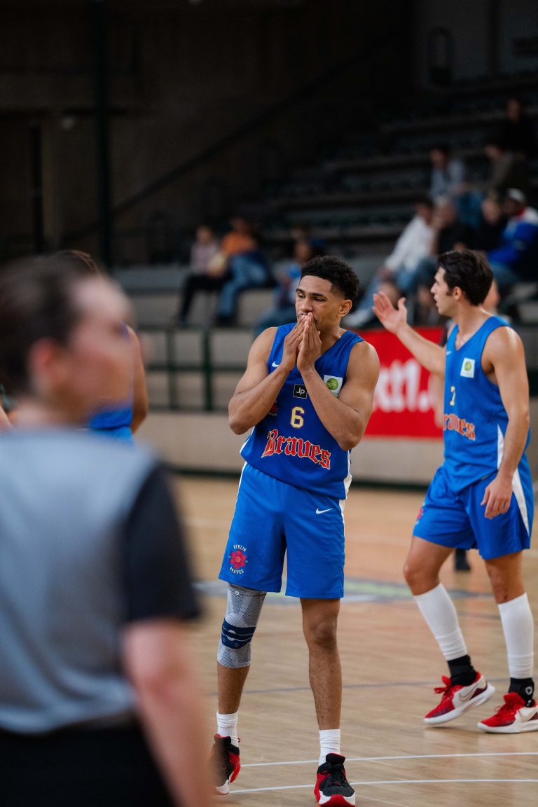 Adrian Worthy ,Berlin Braves, DBV, West Berlin, Deutsche Basketball, Verein, 2 Basketball Bundesliga, Pro B, BARMER, Basketball, Berlin Braves, 2000, Hoops, Mens, Verein, Team